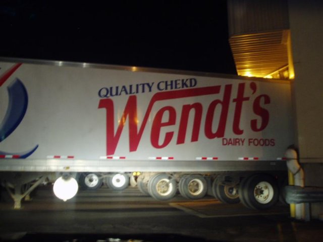 nearniagarafallswecameacrosswendtsdairyfoodsincaseyourwonderingwendtisdanismaidennamequalitychekd.jpg